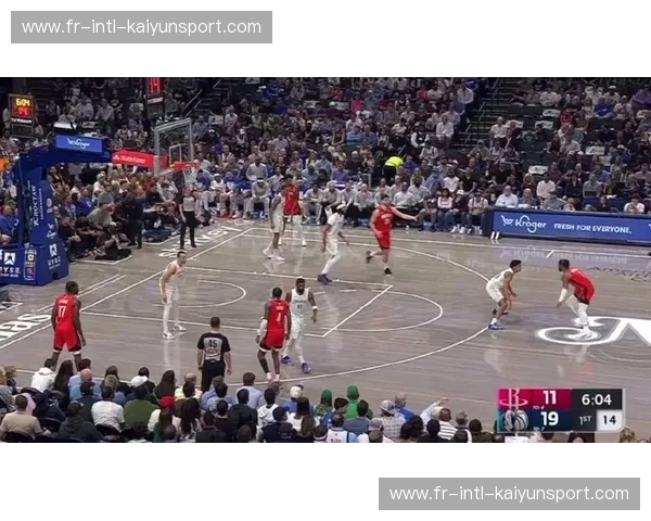 白魔上货架引休媒不满：他才20岁可弥补格林席位！湖媒招募愿2换1